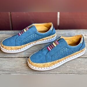 NEW Women's Vegan Leather Suede Fashion Sneakers Blue Rainbow Stretch 8M